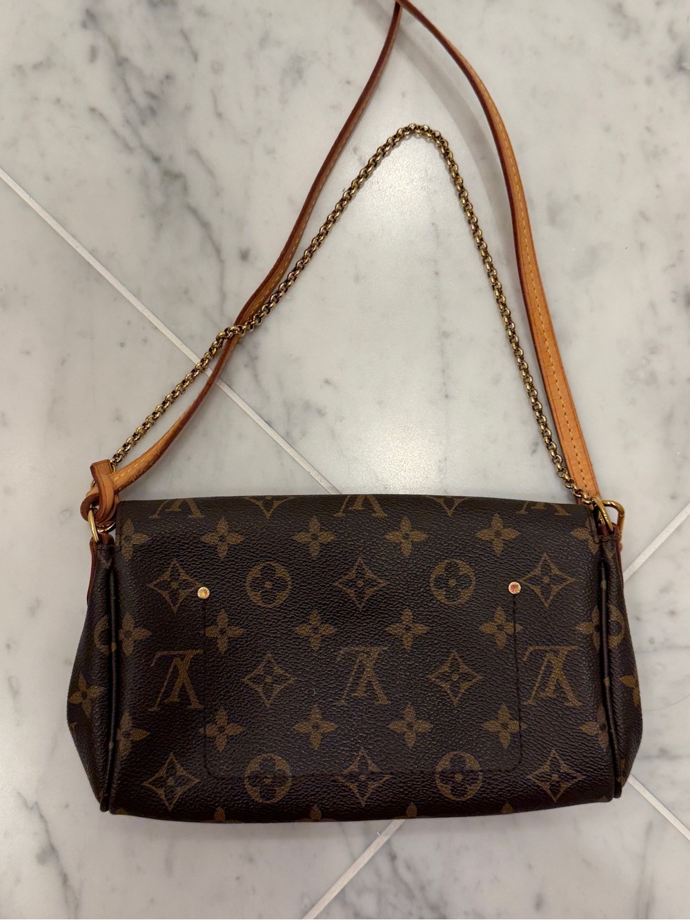 LOUIS VUITTON Louis Vuitton Monogram
Favorite MM Shoulder Bag Chain Clutch - Picture 3 of 7